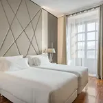 Hotel Nh Collection Palacio De Castellanos 4*