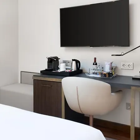 فندق Nh Collection Palacio De Castellanos