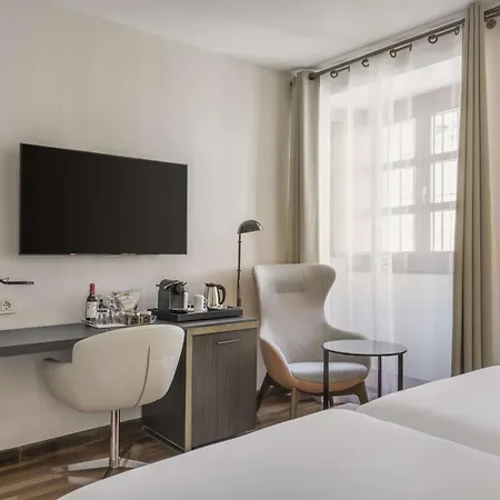Ξενοδοχείο Nh Collection Palacio De Castellanos 4*