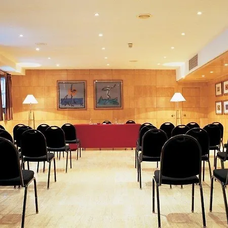 Nh Collection Palacio De Castellanos 호텔 4*