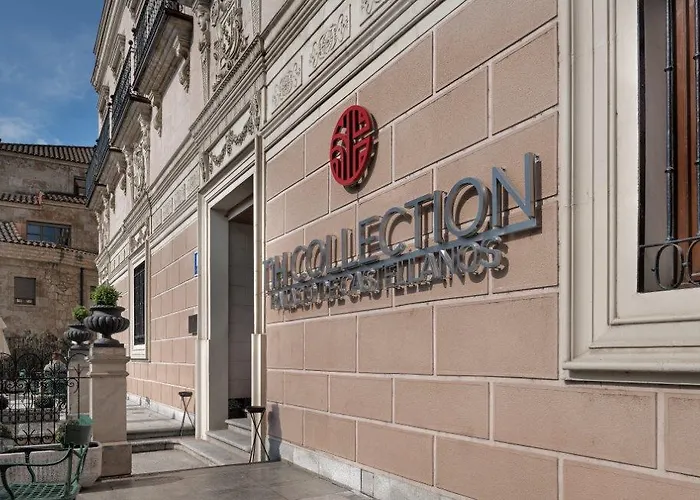 호텔 Nh Collection Palacio De Castellanos 4*