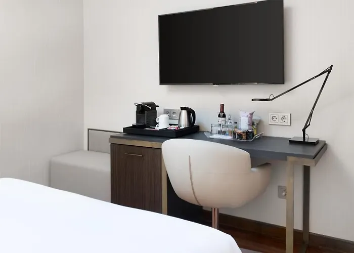 Szálloda Nh Collection Palacio De Castellanos