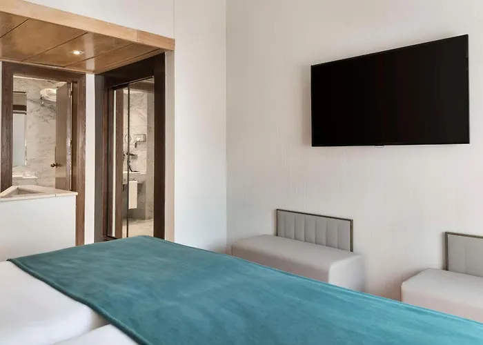 Szálloda Nh Collection Palacio De Castellanos