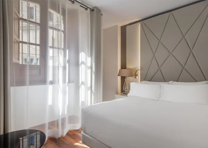 Nh Collection Palacio De Castellanos Hotel 4*