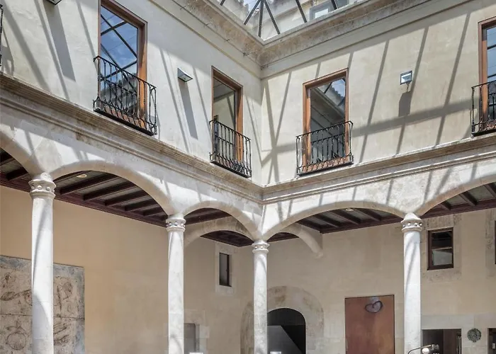 Nh Collection Palacio De Castellanos 호텔