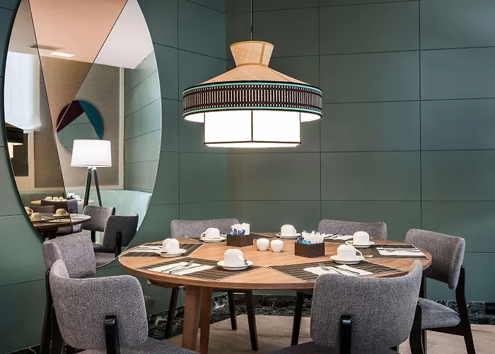 호텔 Nh Collection Palacio De Castellanos 4*