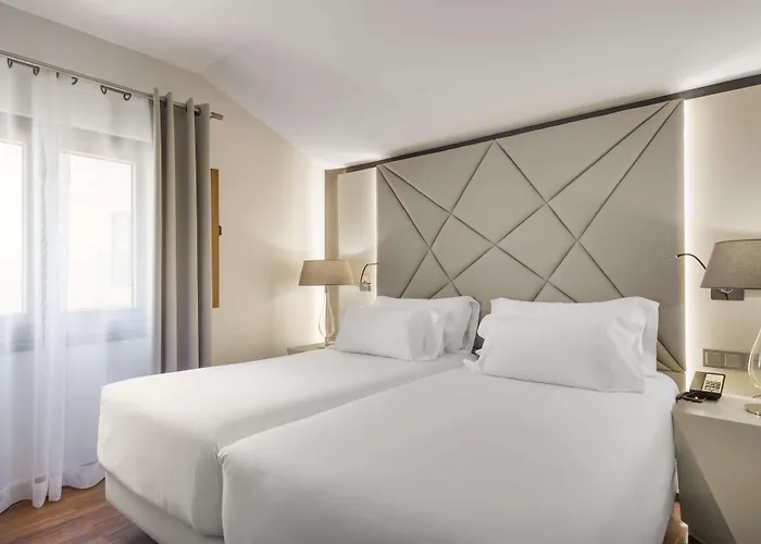 萨拉曼卡卡斯泰拉诺斯宫nh精选酒店 4*