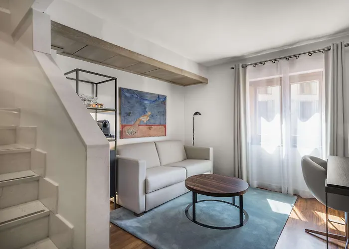 Hotel Nh Collection Palacio De Castellanos 4*